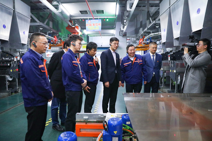 Ư��4����