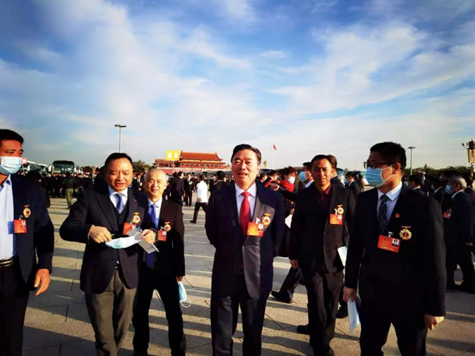 Ư��4����