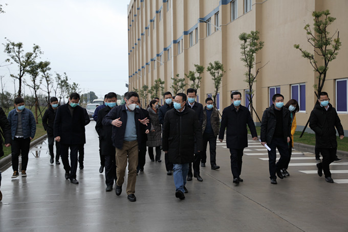 Ư��4����