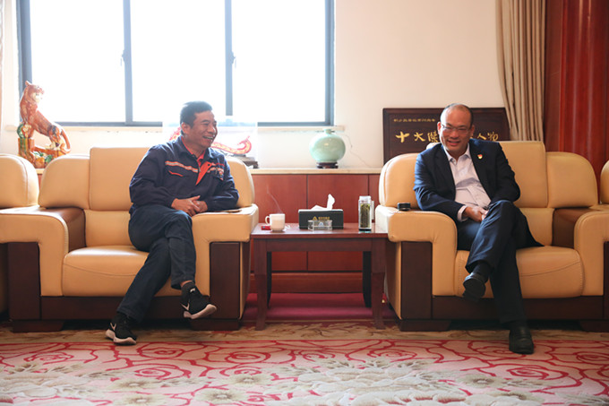 Ư��4����