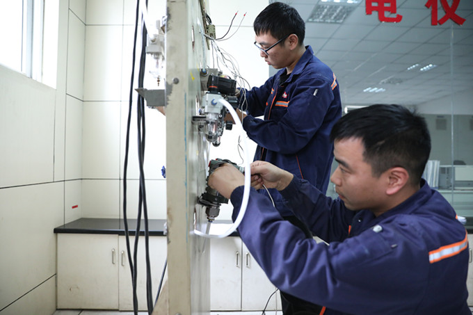 Ư��4����