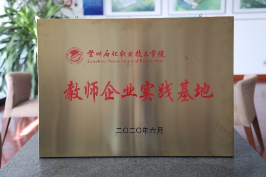 ��ϯ��ҵʵ������